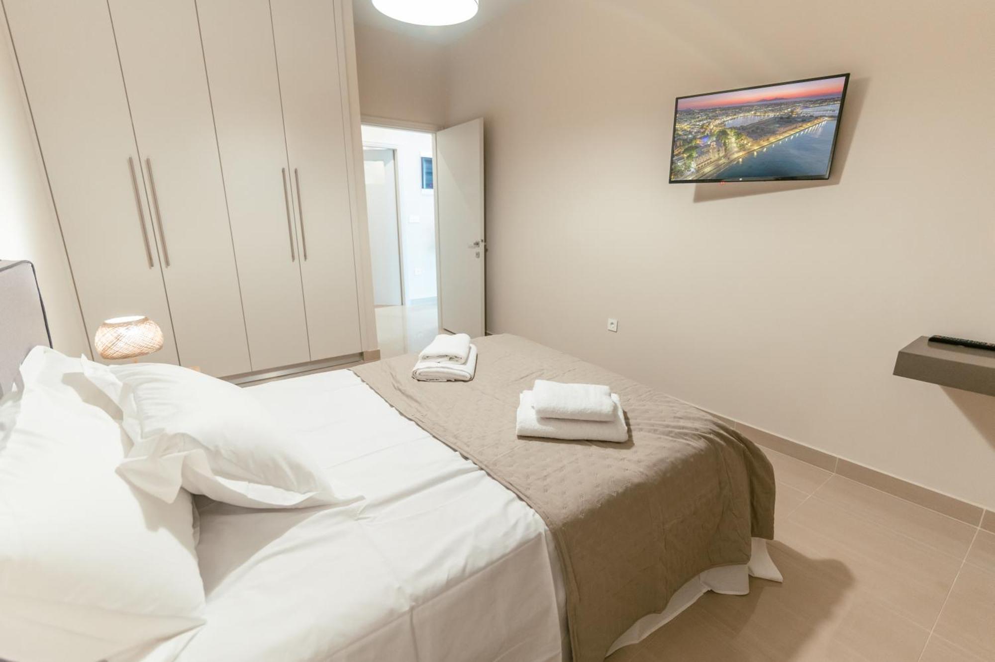 Brand New Elegant Suite Platanion Экстерьер фото